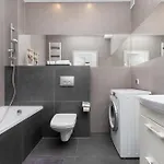 Center Beautiful Modern Building By Renters דירה גדנסק